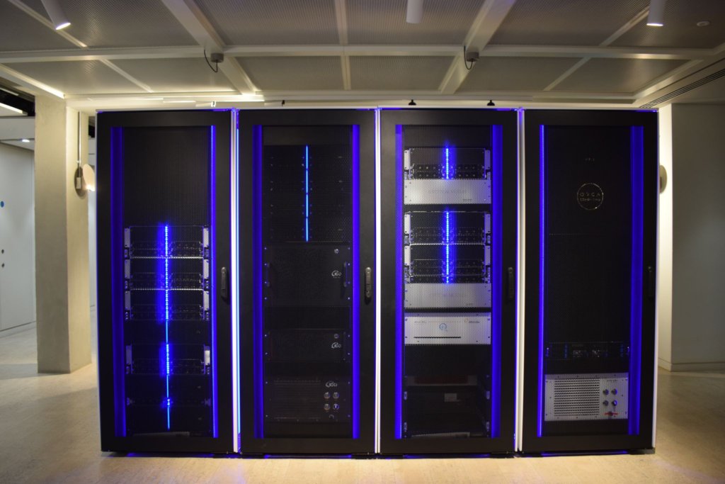 英国国立量子コンピューティングセンターにORCA ComputingがPT-2量子システムを納入