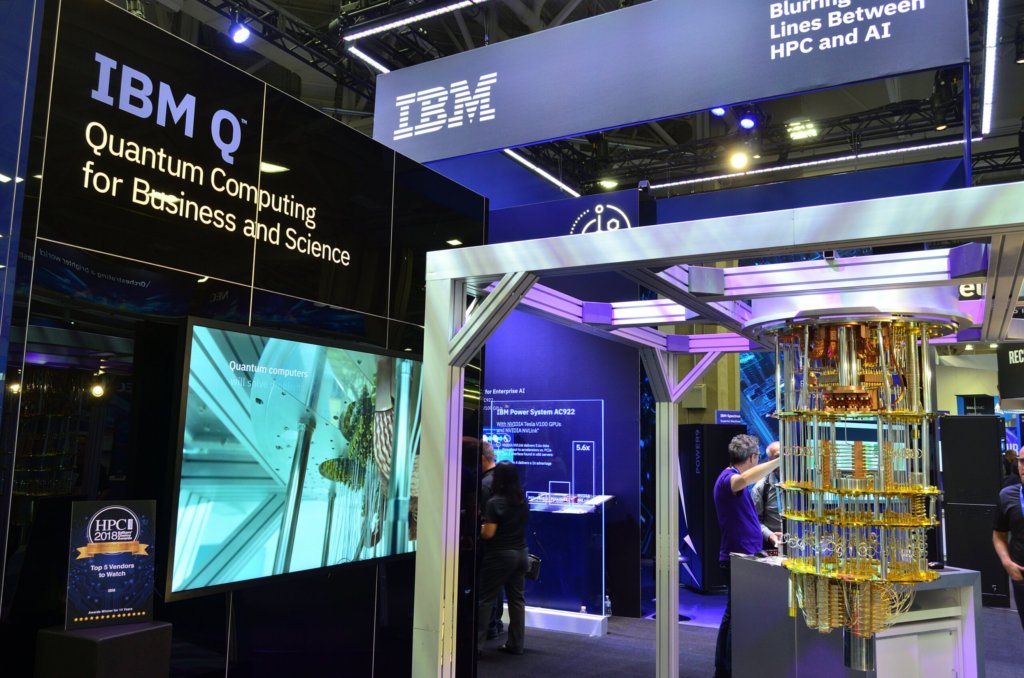 IBMが新しい「Quantum Flex Plan」料金プランを開始し、メインフレームおよび量子コンピューティング拡大に向けた大規模投資計画も発表