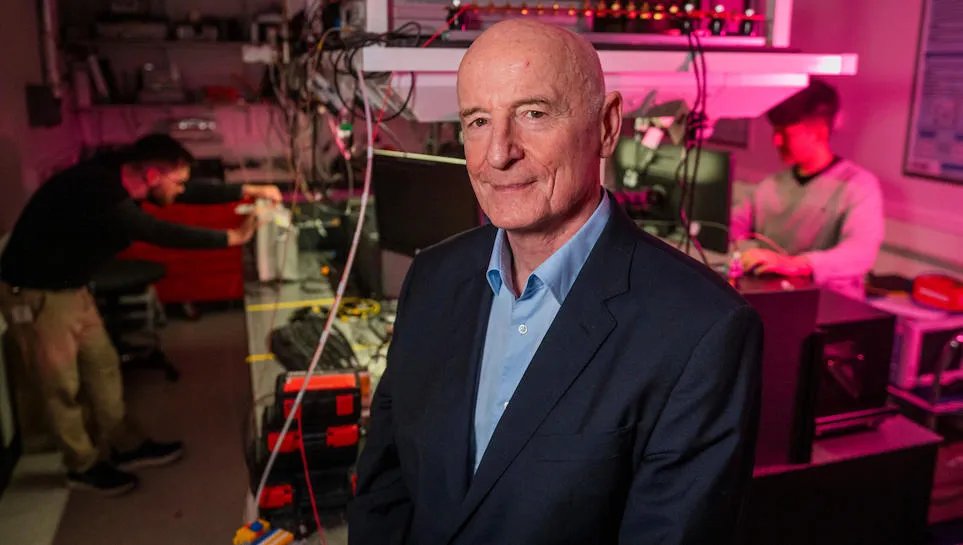 ヘリオット・ワット大学、安全な衛星通信の進歩に向けて250万ポンド（330万米ドル）の量子光学地上局を開設